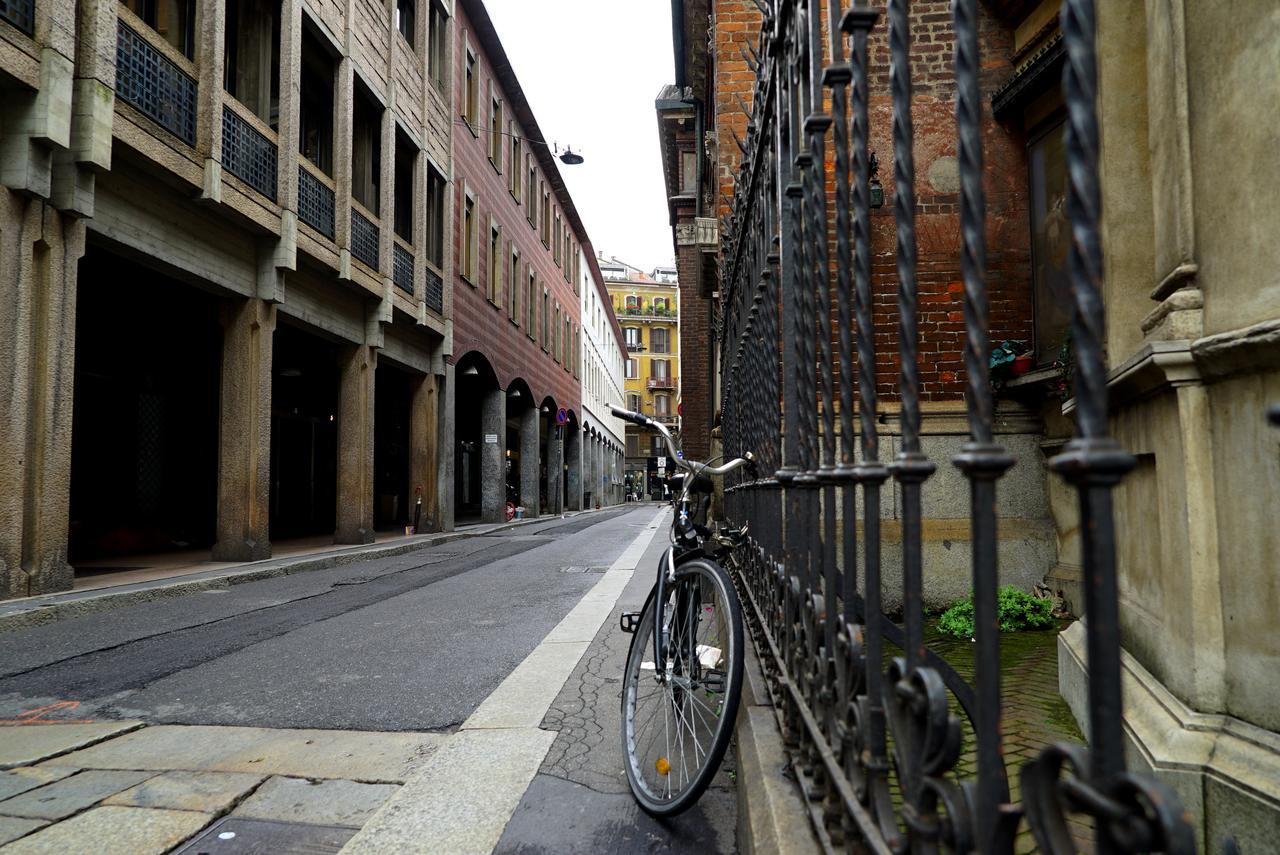 Duomo Apartment Milán Exterior foto